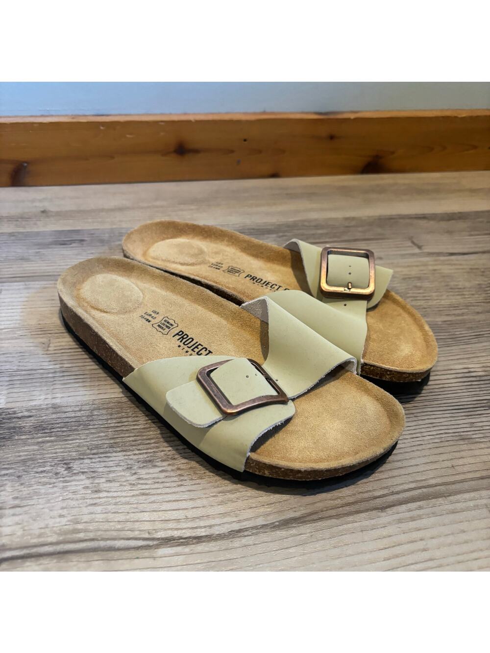 Project Cloud Mykonos Sandal - size 9
